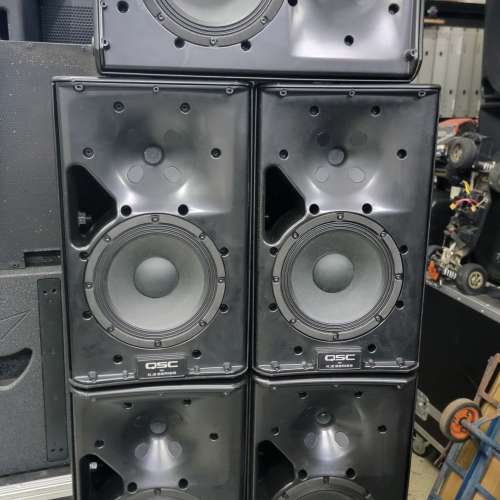 QSC K8.2
