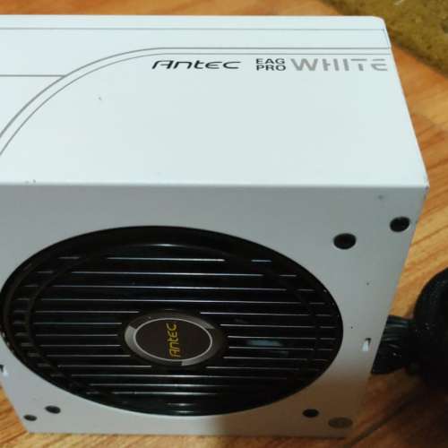 Antec EarthWatt EA750G Pro 750W 半模組,80 PLUS 金牌