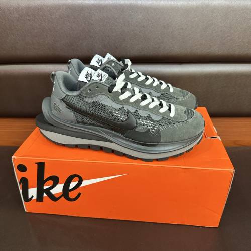 NIKE x SACAI VAPOR-WAFFLE