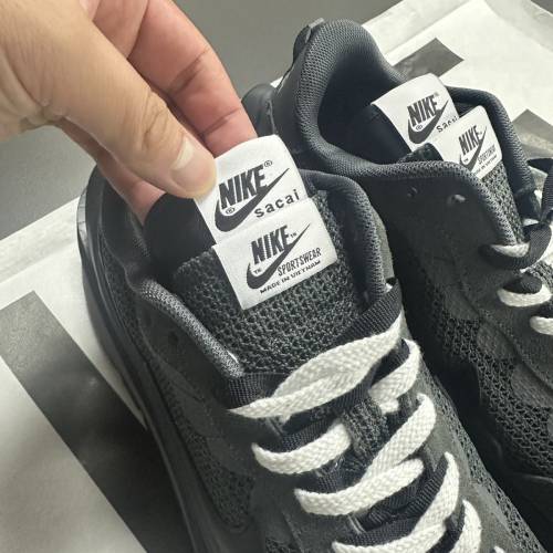 NIKE x SACAI VAPOR-WAFFLE