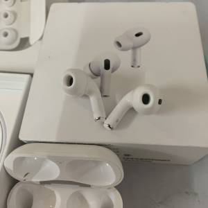 85%New Apple AirPods Pro 2 MagSafe Case (USB-C) MTJV3, 保到27-9-2025