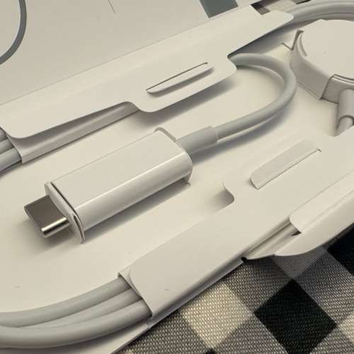 Apple Watch 原廠Type C快速充電線 行貨 100％全新 跟機未曾開封和使用 Type C插頭 ...