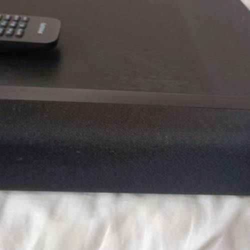 藍光 Soundbar 家庭影院
HTB4150B/98，注意突然吾着機，整體企冇穿冇難，只合維修者...