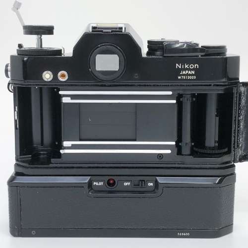 98% New Nikomat	EL 連Auto Winder AW-1 菲林相機, 深水埗門市可購買