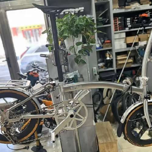 2025 鋁合金款 RUHM PRO D PLUS (PRO 2 CARBON) 7速 碟剎 碳纖維座管 16吋349 碳纖...