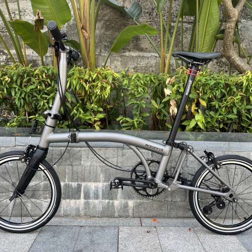 2025 最新款超輕版 ACEOFFIX C5 5速/7速 啞黑色碳前叉鋁合金折叠車 送前後蛙燈叮叮