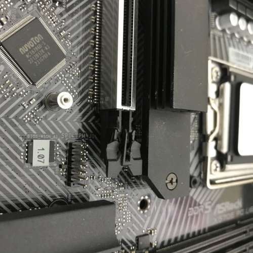 Asrock X670E PG Lightning amd 9800 9950 x3d