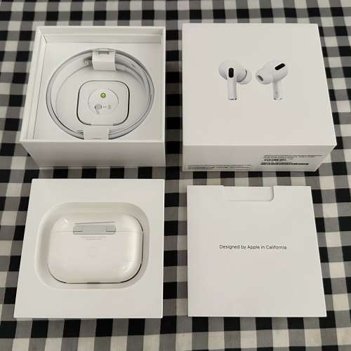 Apple AirPods Pro 1 藍牙耳機 行貨 95% 非常少用和新淨 電量和功能全正常 全套有盒...
