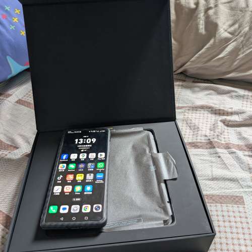 Honor magic v2