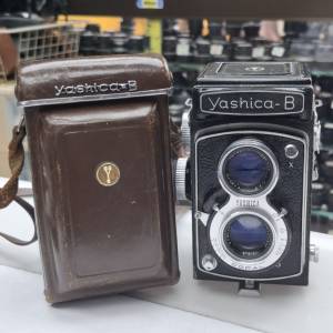 YASHICA-B 6X6 80MM F3.5