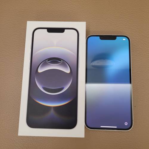 全新香港行貨Apple IPhone 16e 128Gb 送機套