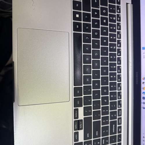 賣三星i7 -1165G7手提電腦