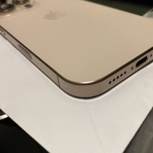 iPhone 16 pro 256gb 行貨沙漠金