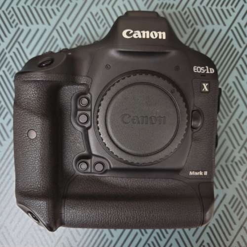 Canon 1DX II + EF 16-35mm F2.8 L III + EF-RF Control Ring Adapter