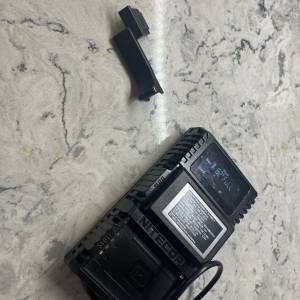 Leica M10/M11 thumb support / 充電器 Nitecore Charger + BP-SCLS battery