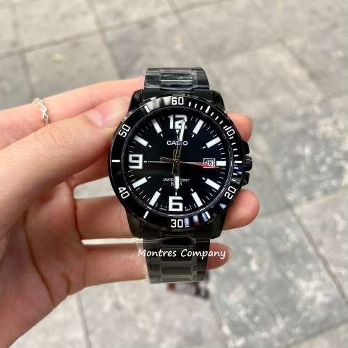 Montres Company 香港註冊公司(32年老店) 卡西歐 CASIO防水50米 不鏽鋼錶帶 黑色 M...