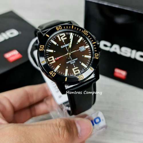 Montres Company 香港註冊公司(32年老店) 卡西歐 CASIO防水 皮錶帶 黑金色 MTP-VD0...