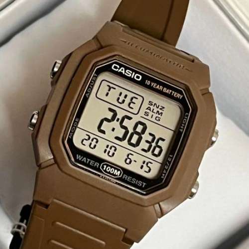 Montres Company 香港註冊公司(32年老店) 卡西歐 CASIO 十年電池壽命 啡棕色 W-800...