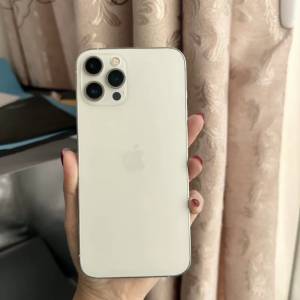 Apple iPhone 12 Pro Max 512G～ 5G雙咭，電池效率99 ％ ,隨機跟一個原裝保護套同埋...