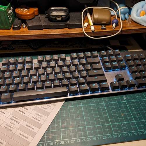 Logitech K845 機械 keyboard