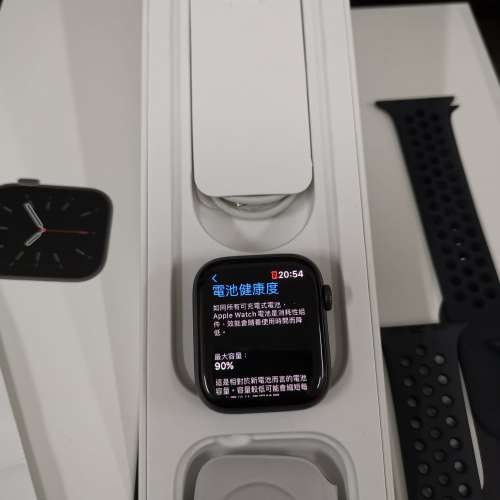 90%新Apple Watch S6 44mm Space Grey Aluminium GPS
