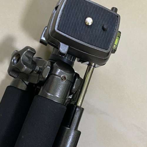 攝影相機腳架可以伸縮腳架 新淨 camera tripod
