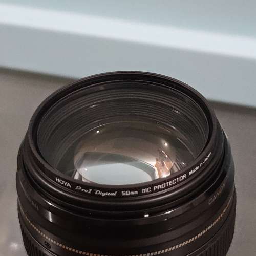 Canon EF85 F1.8 連原廠 hood