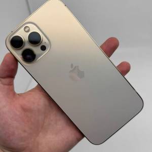Apple iPhone 13 Pro Max 1TB， 6.7寸大螢幕，電池效能87 ％，功能全部正常運作，已...