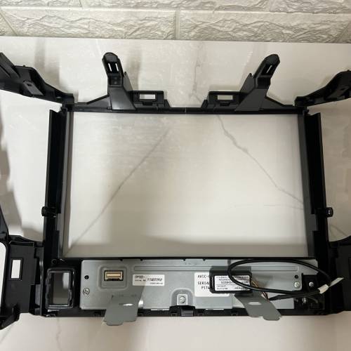 Pioneer日本製造10吋Alphard30系專車專機