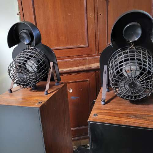 Alon II speakers