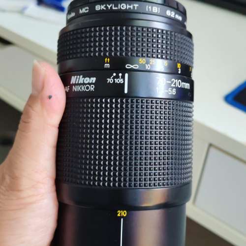 放FUJI XT1機身連原廠宜直到及兩支原廠NIKON AF及手動對焦及變焦鏡及一支副廠AF鏡再...