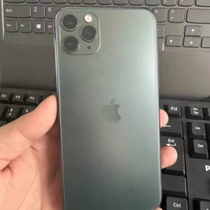 iPhone 11 Pro Max  512G ，電池效能90 %，個人自用機