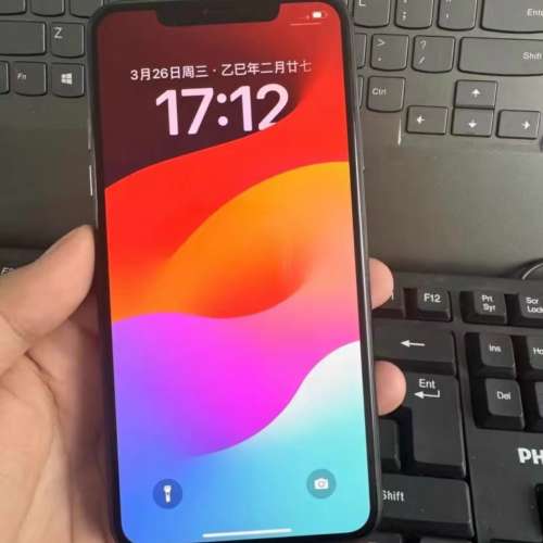 iPhone 11 Pro Max  512G ，電池效能90 %，個人自用機