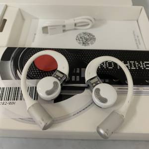 99%New Nothing Ear open B182 White