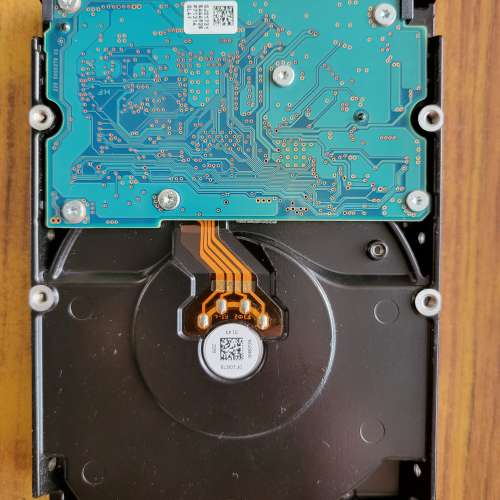 使用時間少HGST 3.5寸 3TB SATA HDD