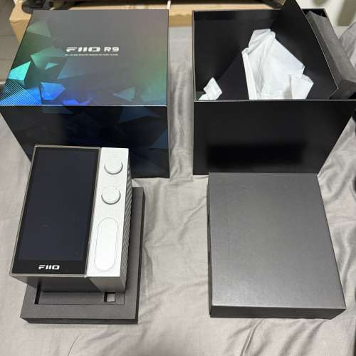 Fiio - R9: All in One Desktop Android Hifi Music Player (Full Set香港行貨）99...