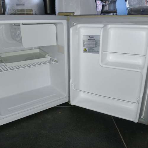 Whirlpool 惠而浦迷你雪櫃