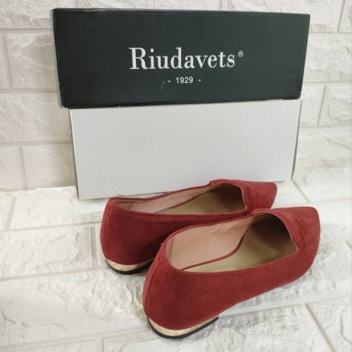 95%勁新行貨Riudavets1929 女裝牛皮革鞋 37碼 紅色 西班牙製造 全套有盒