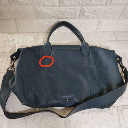 95%勁新行貨Longchamp 小羊皮斜孭袋 有保用 深藍色