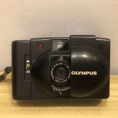 Olympus XA2