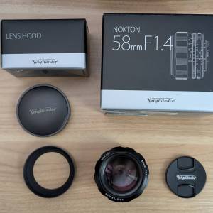Voigtlander Ultron 58mm 1.4 + Hood