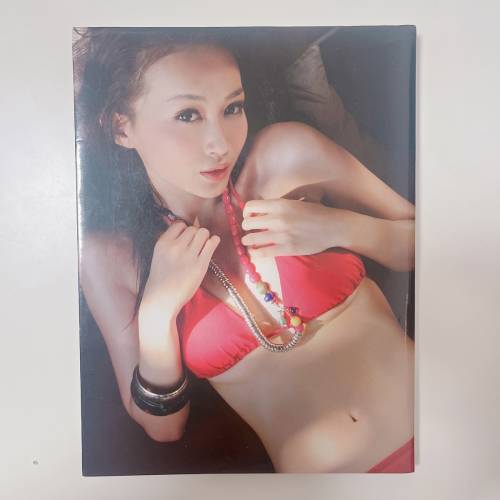 近新❗️浸大E神 楊梓瑤 HUGE 寫真集 写真 carol yeung 香港 女星 明星 性感 巨乳