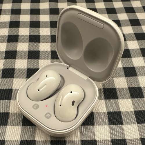 新款 Samsung Buds Live Type C 耳機 行貨 100%全新 只開盒檢查種試機 未曾使用 電...