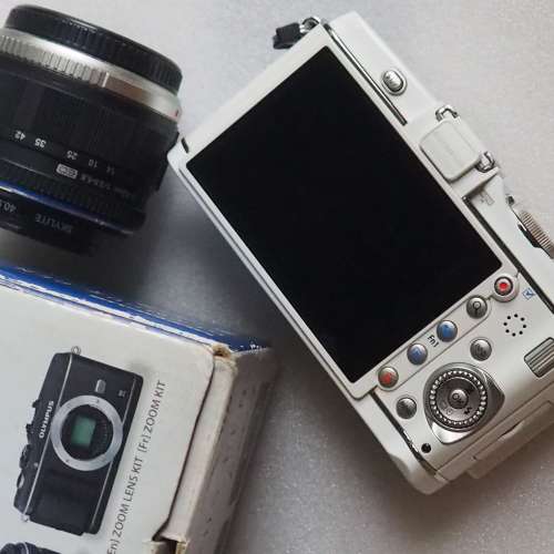 OLYMPUS EP3 , EP-3 (PEN 3) .機連鏡附原盒等配件