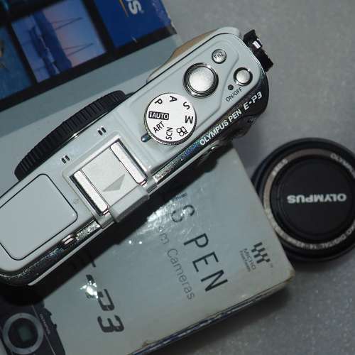 OLYMPUS EP3 , EP-3 (PEN 3) .機連鏡附原盒等配件