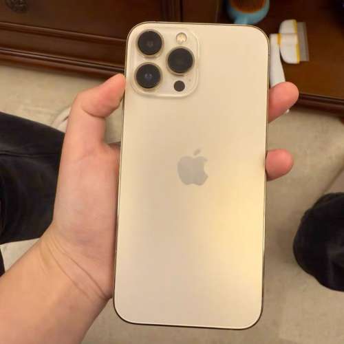 Apple iPhone 13 Pro Max 1TB， 6.7寸大螢幕，電池效能87 ％，功能全部正常運作，已...