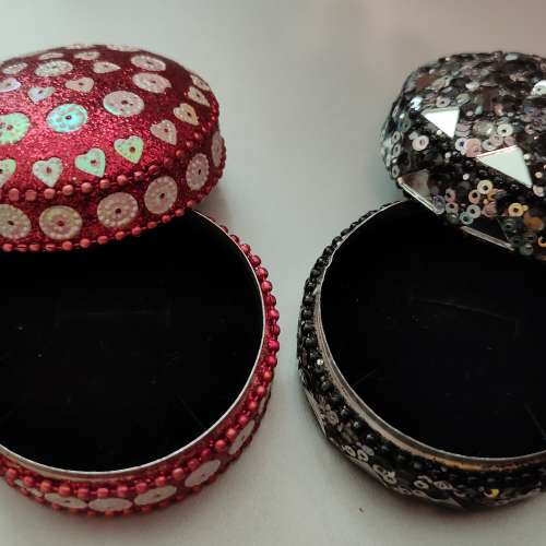 懷舊飾物盒兩個