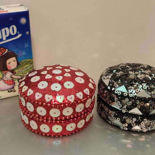 懷舊飾物盒兩個