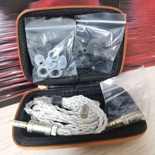 99.9% new SIVGA 鵲Que - UTG平面玻璃膜片耳機