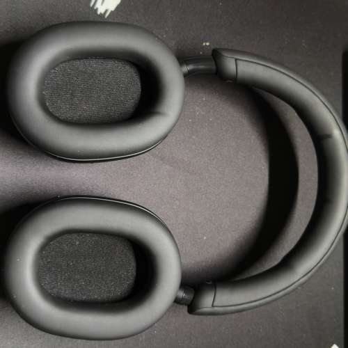 Sony WH-1000XM5, 95% New